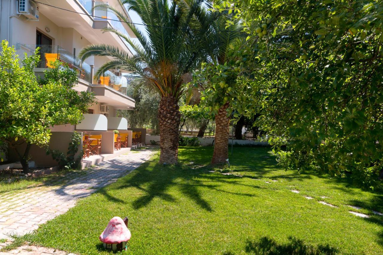 Studios Apartments Irini Patira Potos Exteriér fotografie